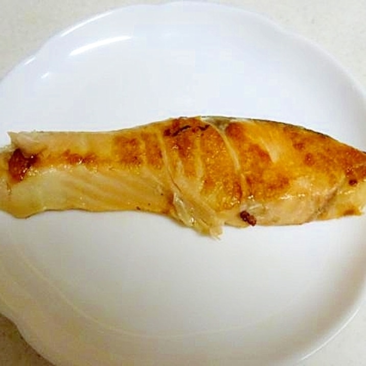 フライパン調理♪甘口鮭の切り身の焼き方